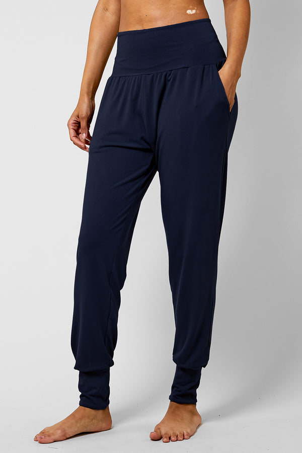 Lightweight Yoga Loose Side Pockets Cuffed Pant Navy